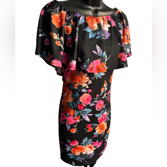 CLUB L London Colorful Floral Bodycon Dress - Picture 5 of 6